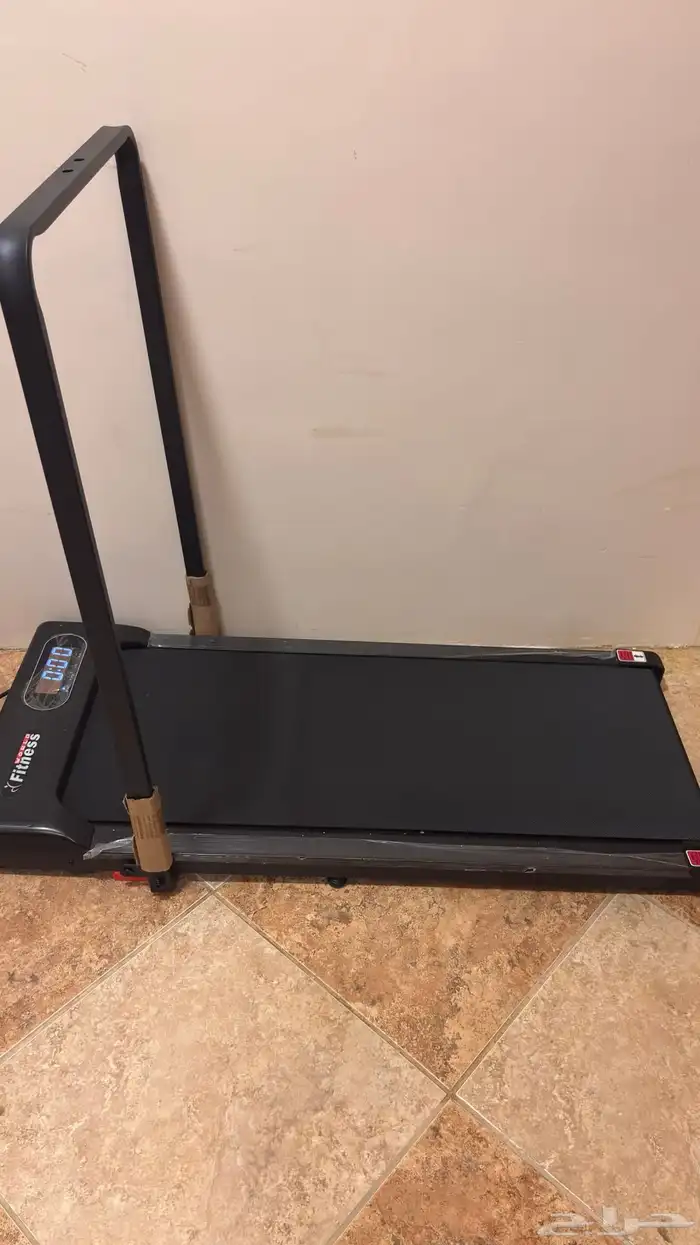 سير مشي كهربائي جديد استخدام مرتين مع جميع ملحقاته ريموت 0