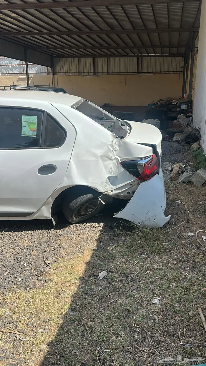 سياره للبيع تشليح اسقاط المكينه والقير سليمه 2