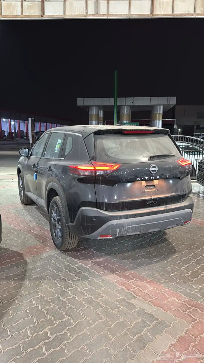 نيسان اكس تريل ستاندر 5 ركاب بدون دبل 2025 3