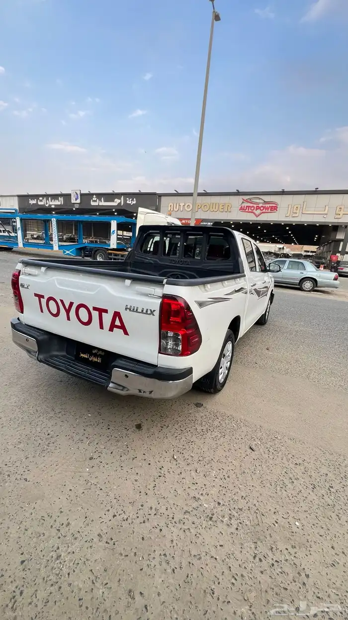 هايلوكس 2018 غمارتين GLX بنزين عداد قليل 10