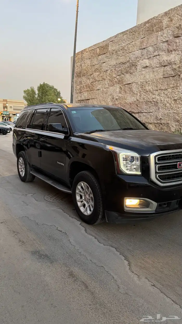 للبيع يوكن 2017 نظيف جدا 6