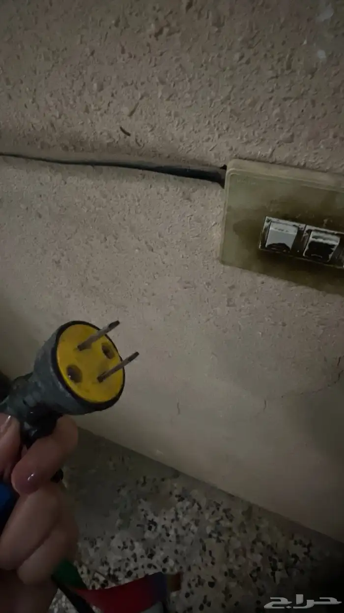 للبيع ثلاجة كبيرة 110 فولت 5