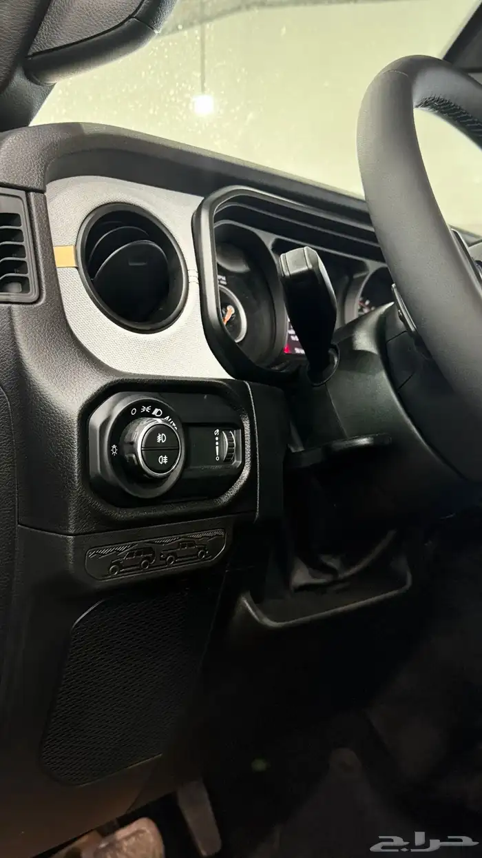 جيب رانجلر 2025 18