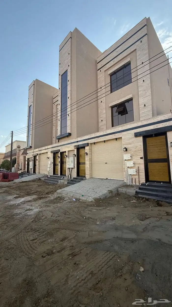 شقق فاخرة بحي الراقي ع شارع 20 شرقي تشطيب vip ب 550 الف 1