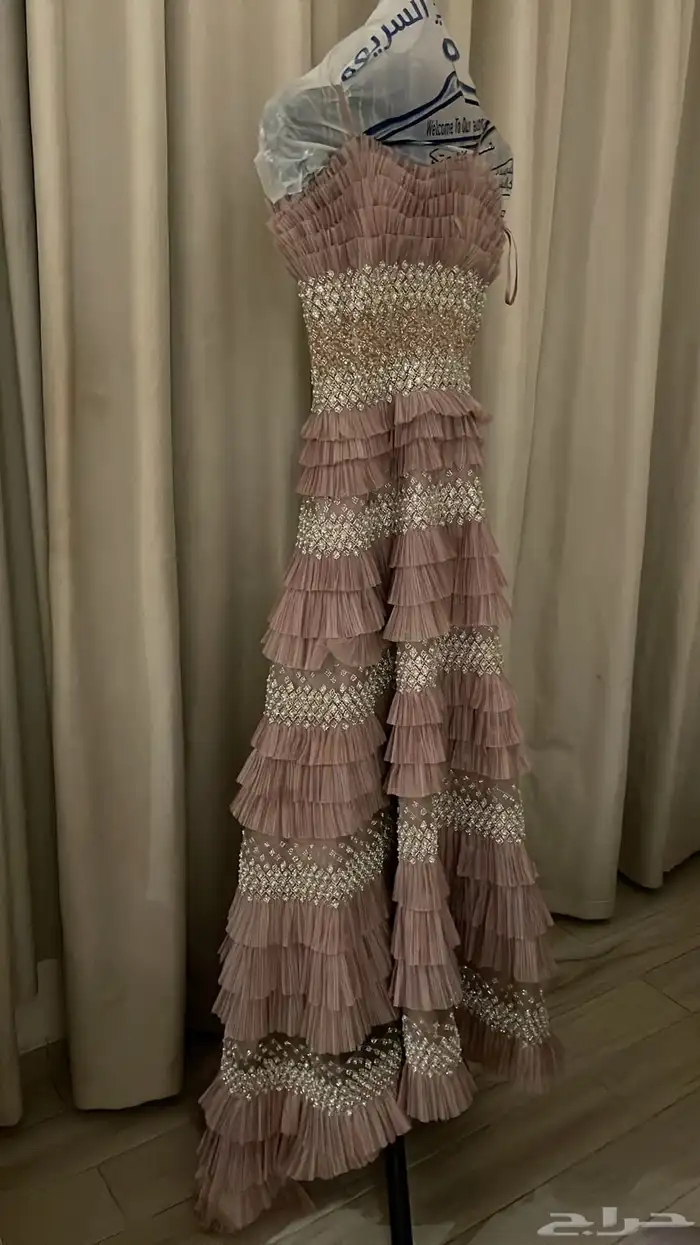 فستان ملكه للبيع 0