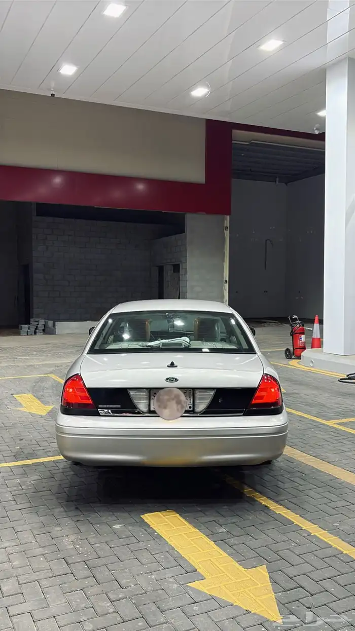 فورد فكتوريا2011 للبيع 2