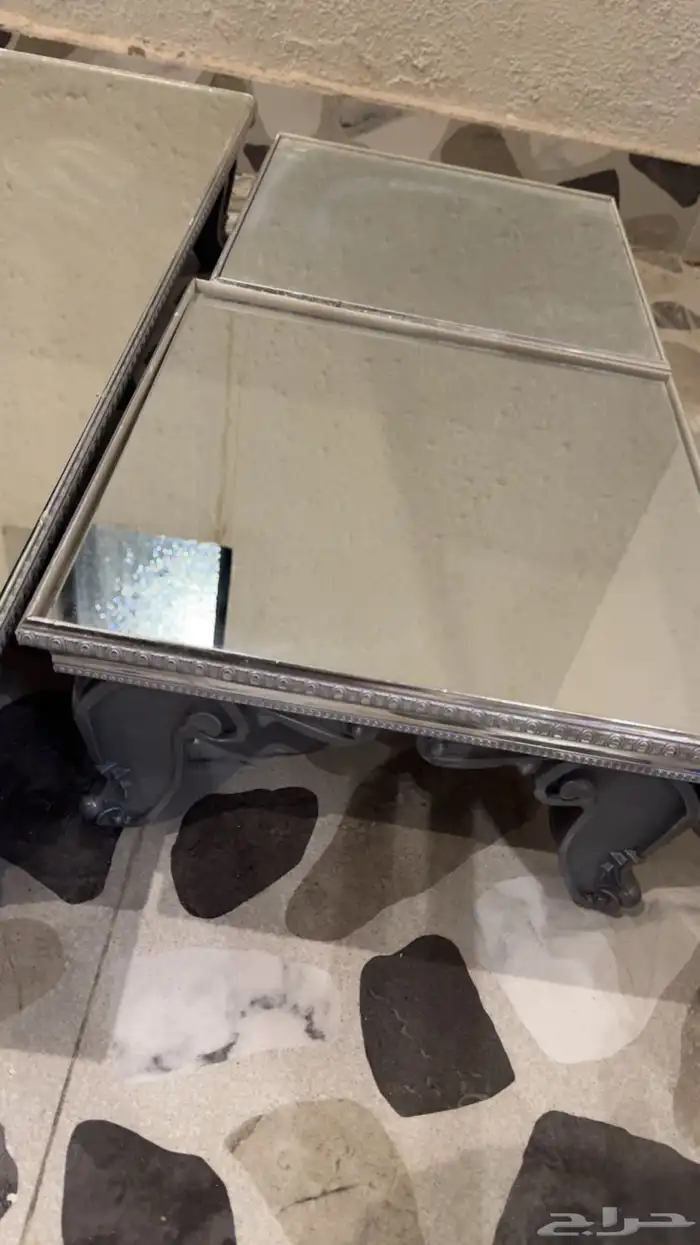 طاولة ارضي مع ستاند مناشف للبيع ب90 4
