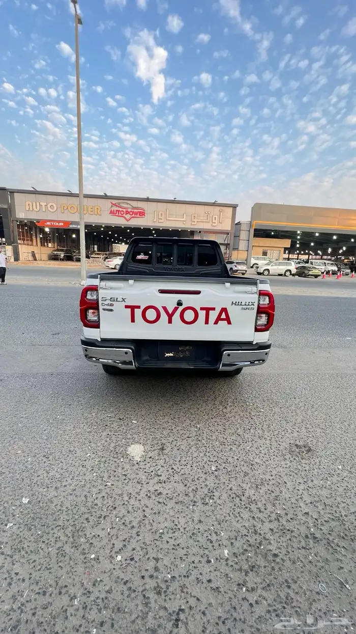 هايلوكس 2024 دبل غمارتين ديزل GLX -S تماتيك 15