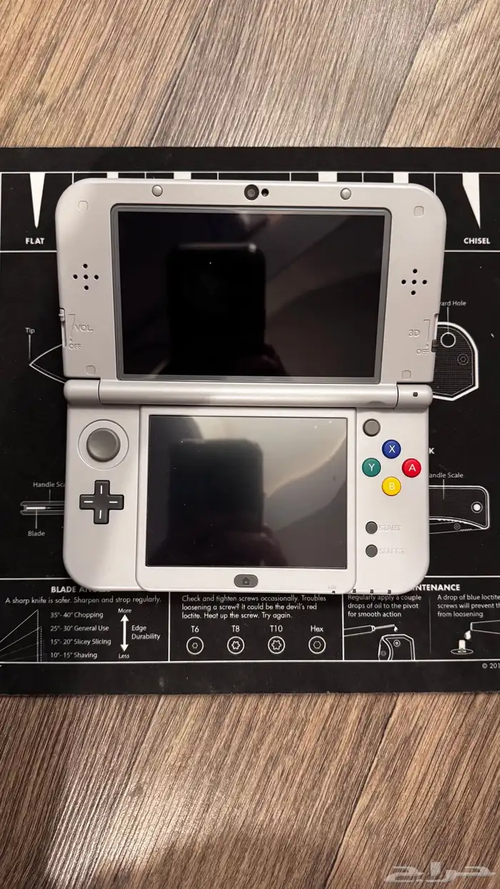 New Nintendo 3DS LL FAMICOM EDITION 2