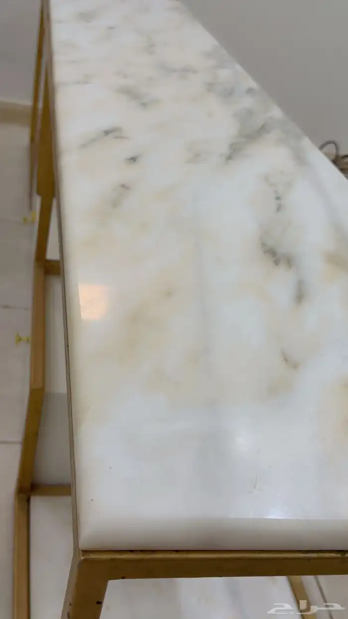 للبيع طاوله بلازما تفصال رخام 2