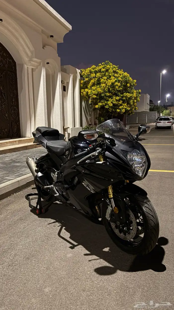 ريس سزوكي موديل 2015 مقاس 750 0