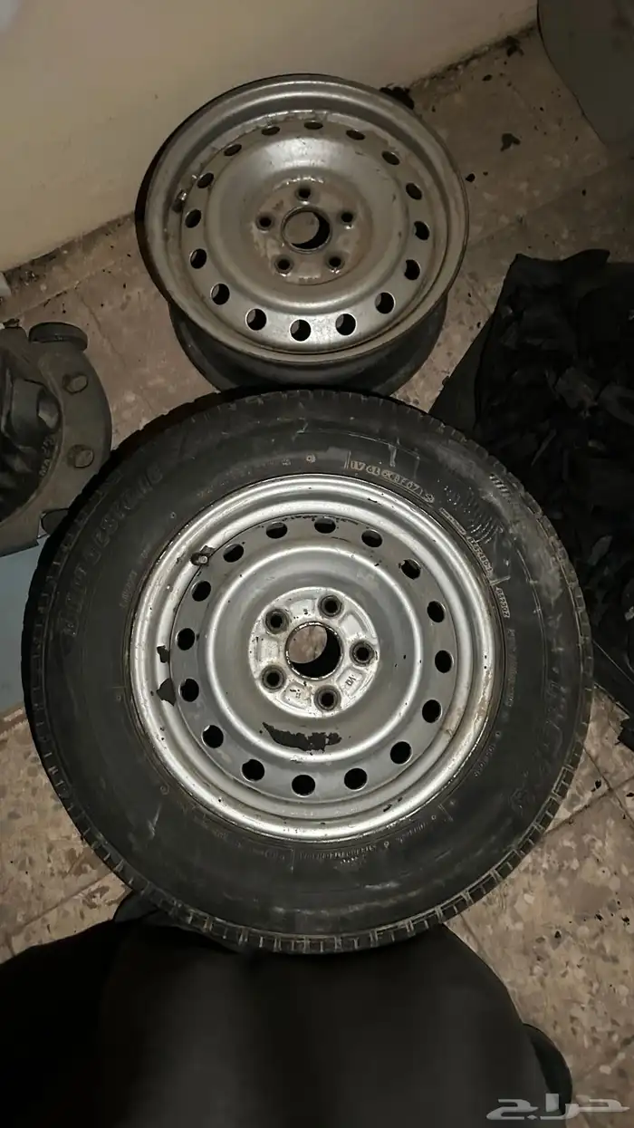 ثلاث جنوط للبدل ب جنوط مرسيدس او للبيع 0