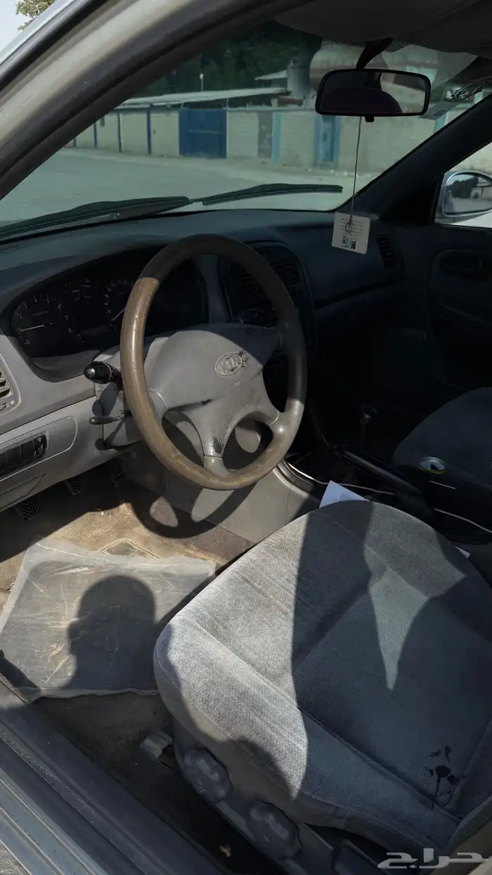 للبيع أوبتيما 2004 قير عادي مخزنه 10