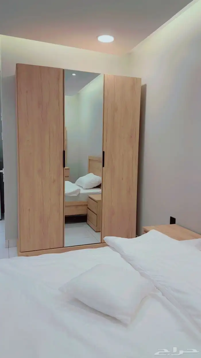 استديو جديد فاخر للايجار 4