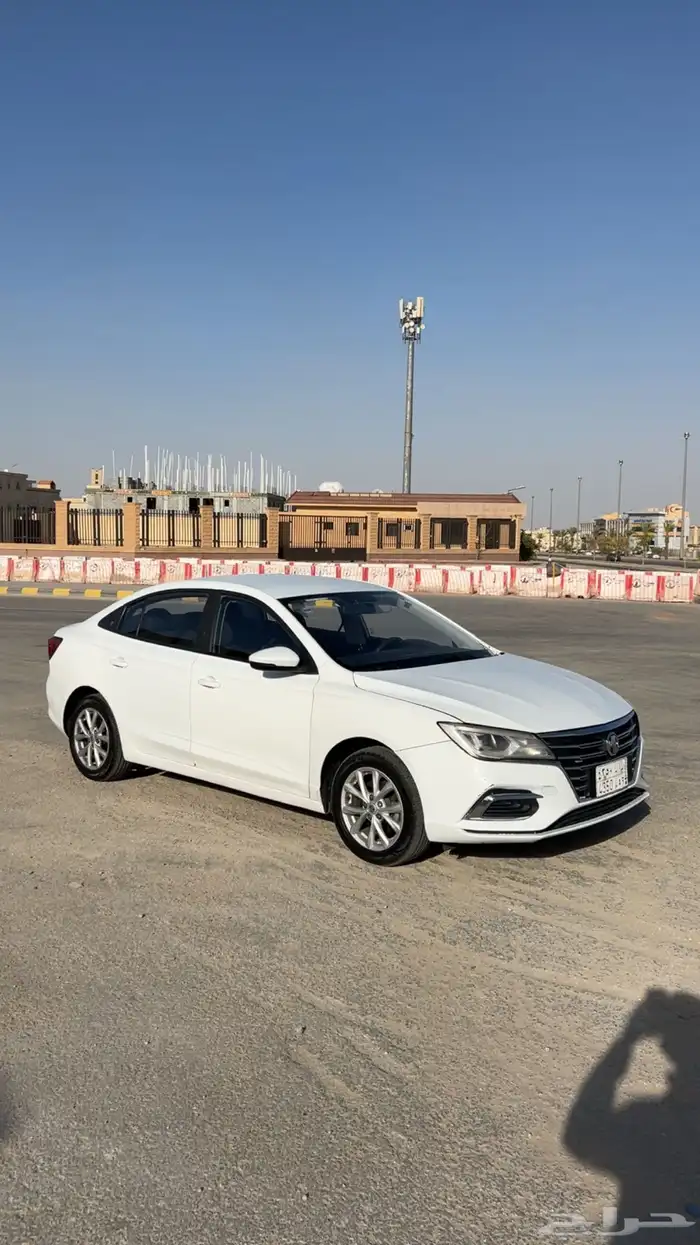 اعرض لكم MG5 8