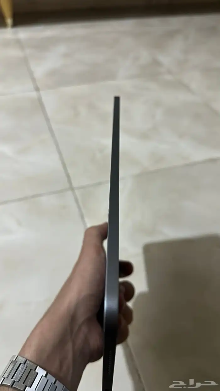 ايباد اير 11 ام 1