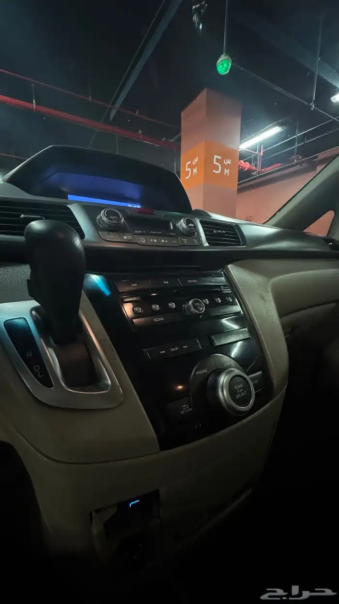 للبيع هوندا اودسي عائلية موديل 2012 15