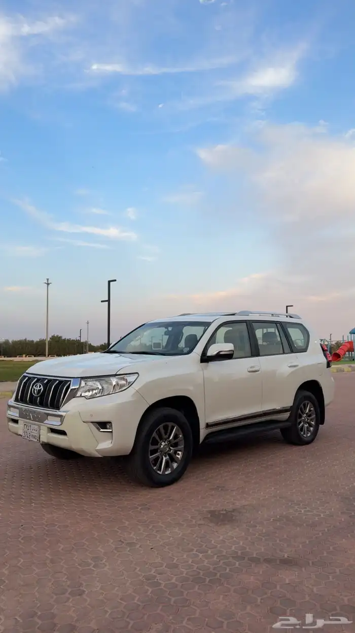 برادو 2018 فطيمي فل كامل فتحة دفلوك ثلاجة نظيف جدا 3