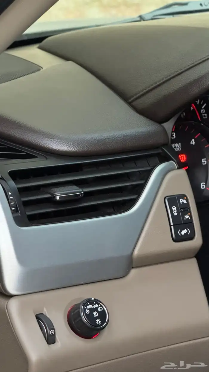 للبيع يوكن 2017 نظيف جدا 10