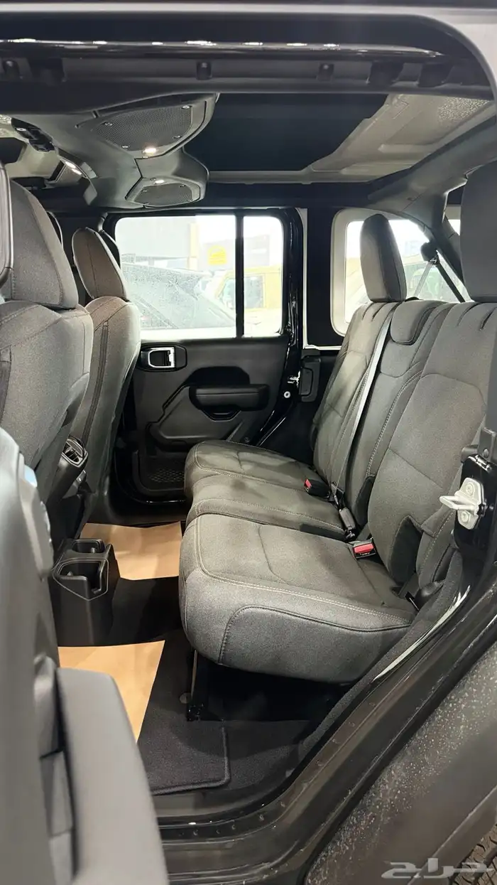 جيب رانجلر 2025 7