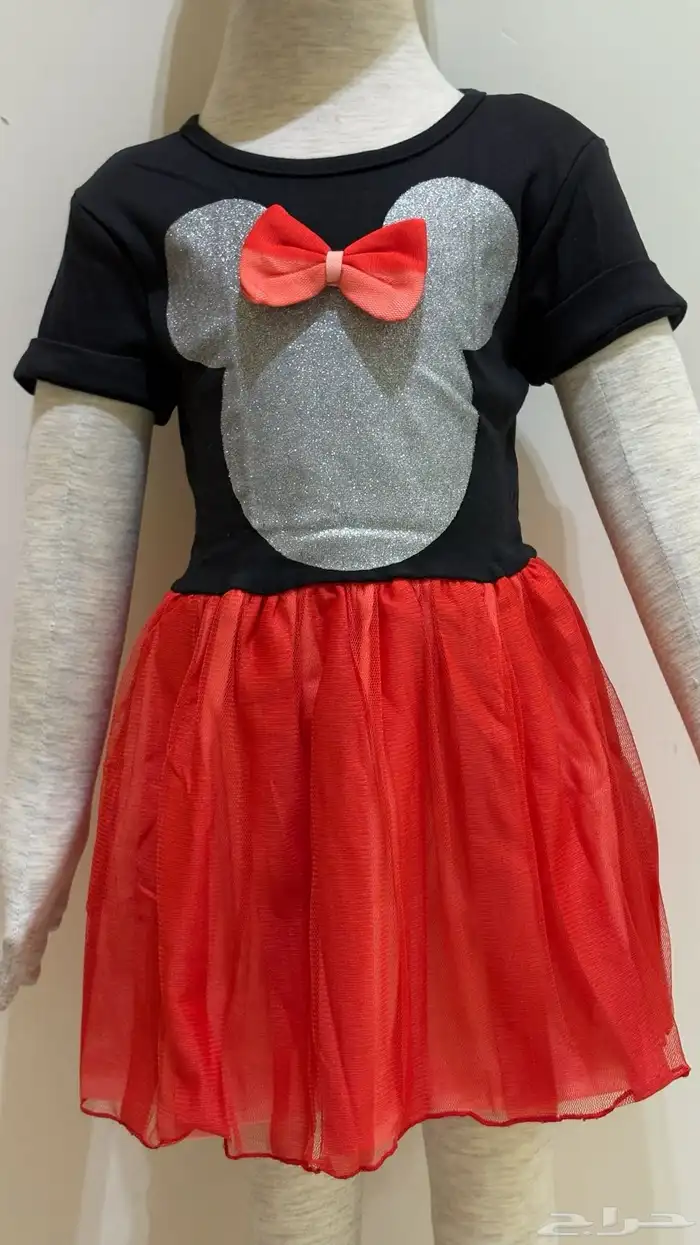 ملابس وجزم للبيع بالكامل 30