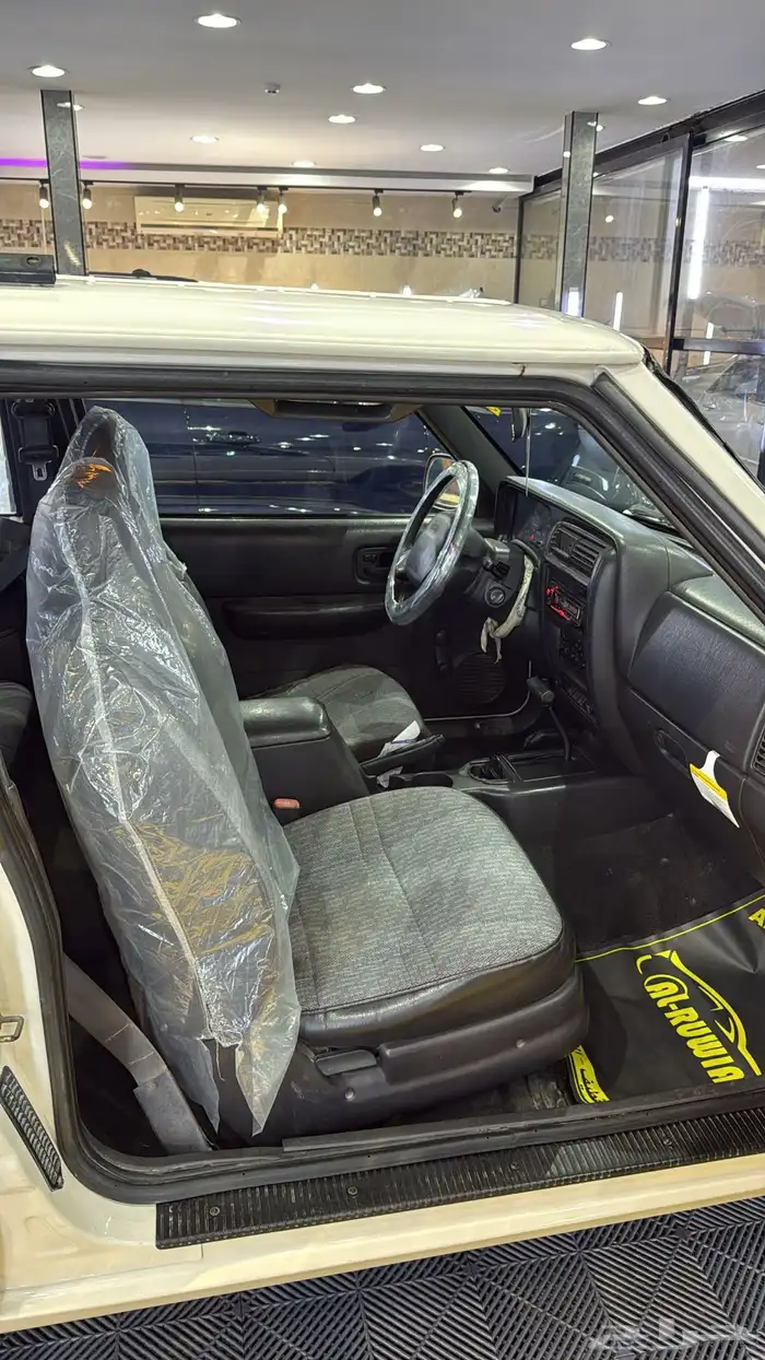 جيب شروكي 2001 2