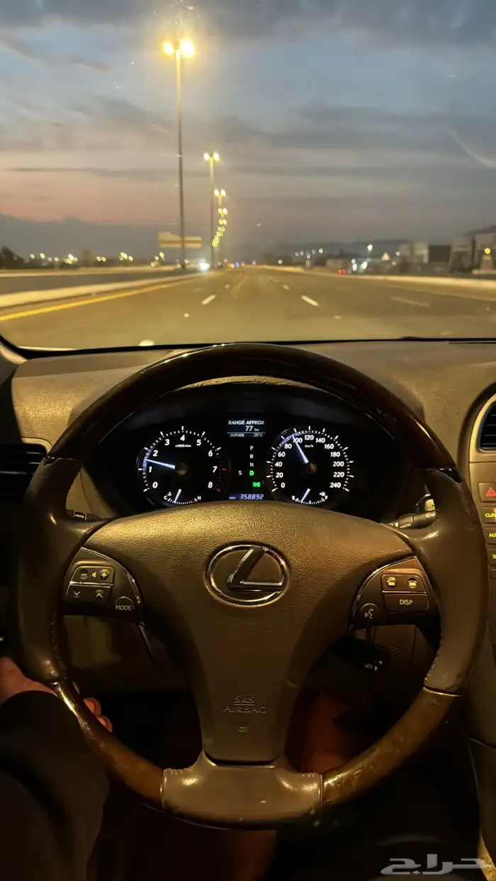 لكزس اي اس 2012 20