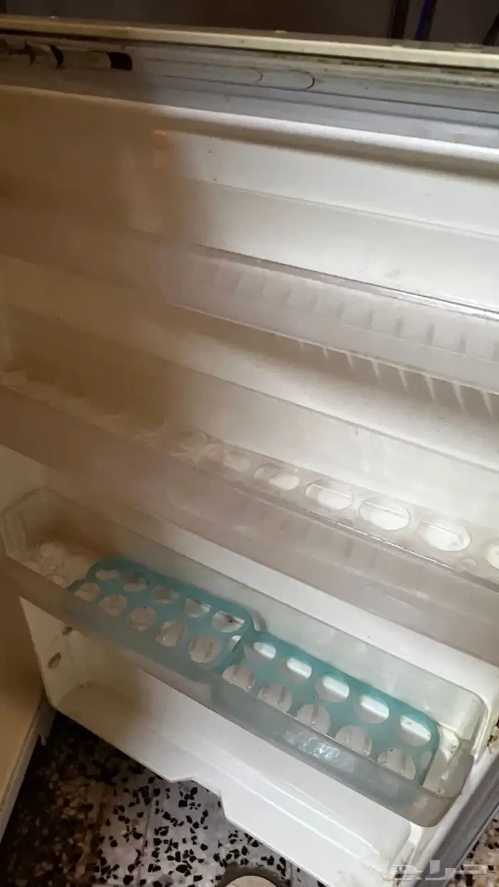 للبيع ثلاجة كبيرة 110 فولت 8