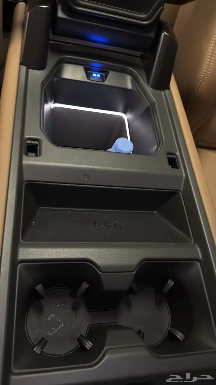 ديفندر 2025 ناغي 8