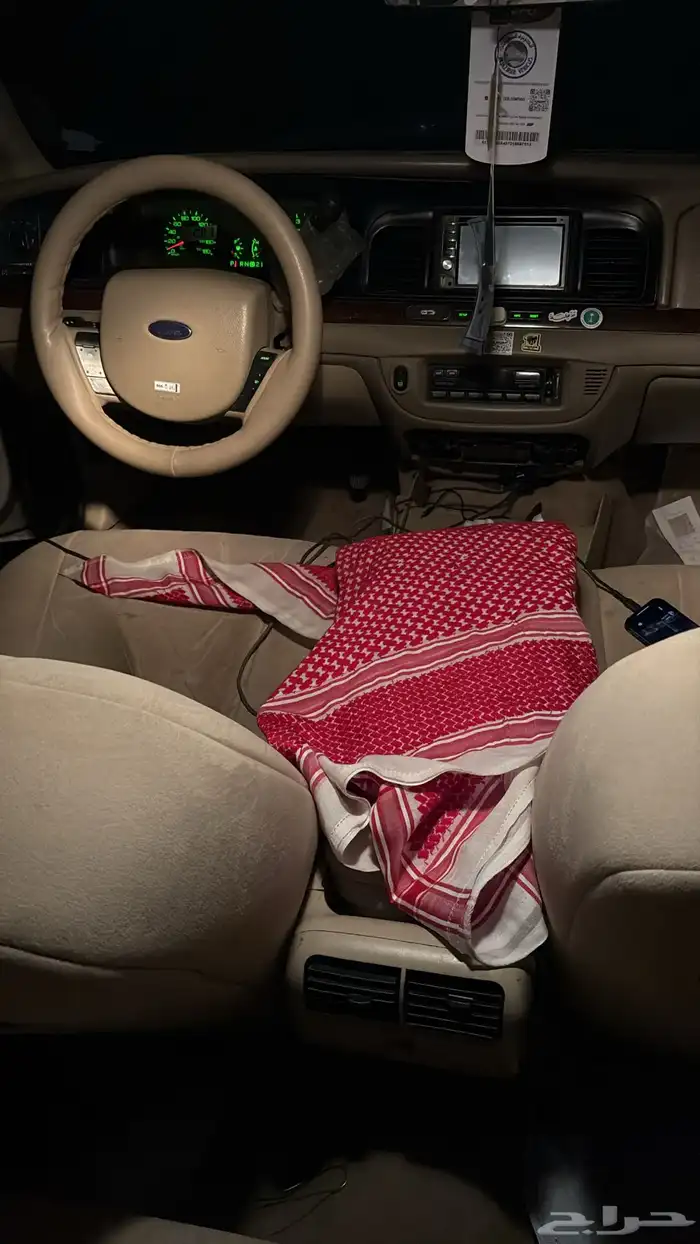 فورد فكوريا2011للبيع واقبل البدل المناسب 7