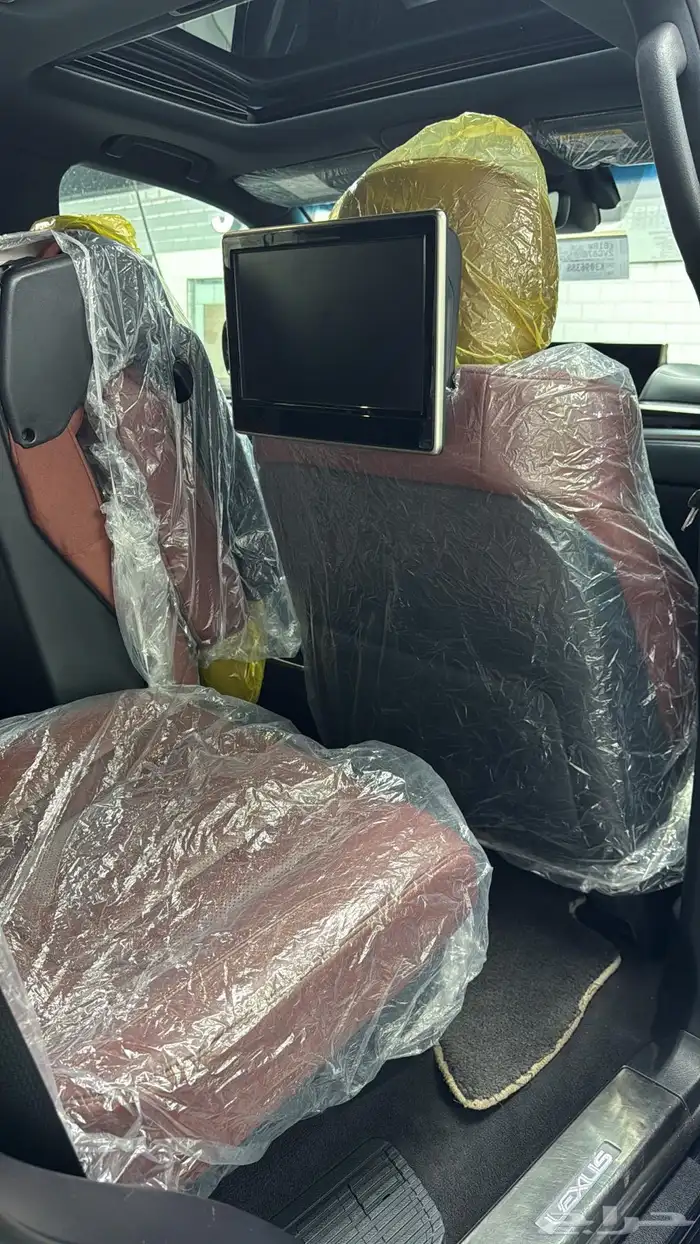 للبيع لكزس LX570S سعودي بودي بلد 22