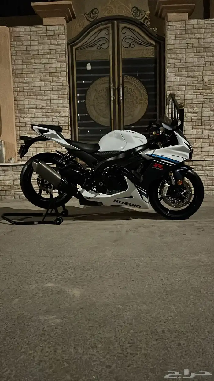 دباب سوزوكي 750 0