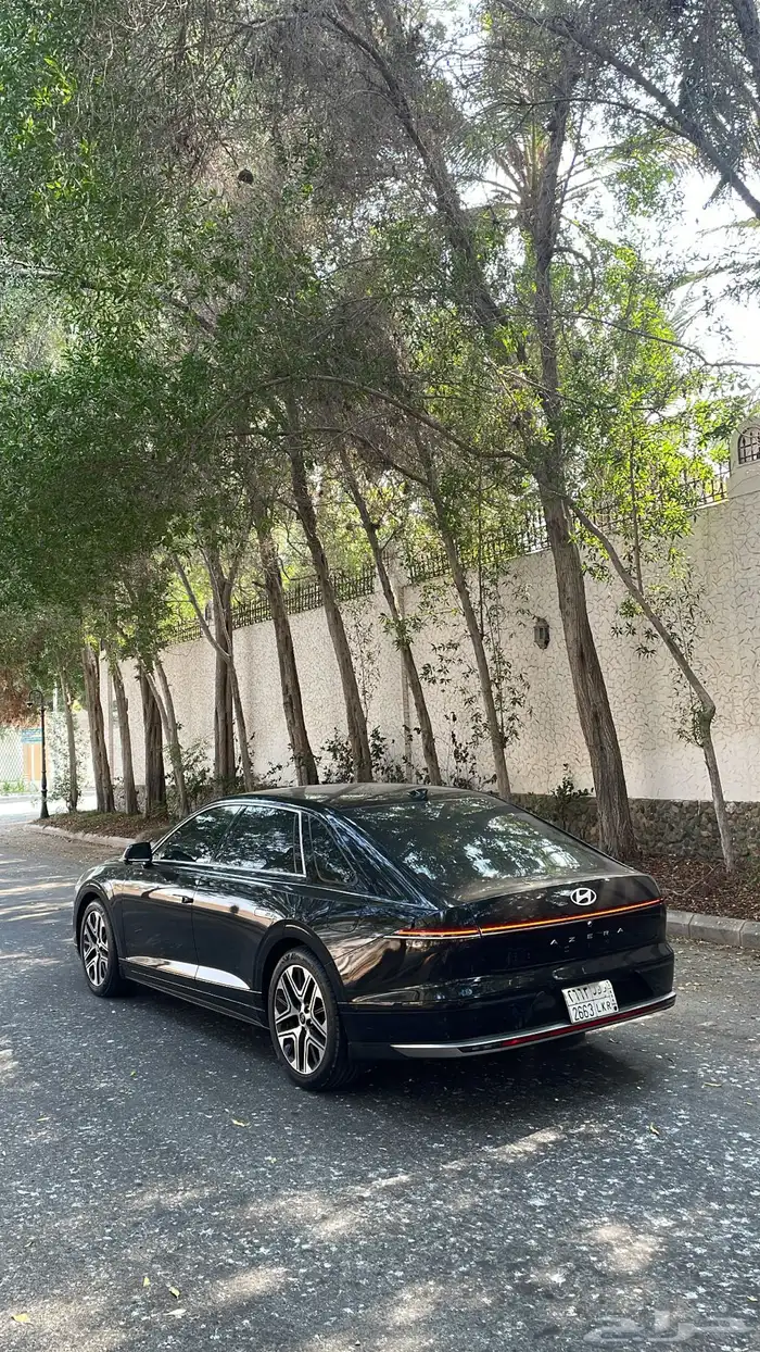 ازيرا بريميوم 2024 3