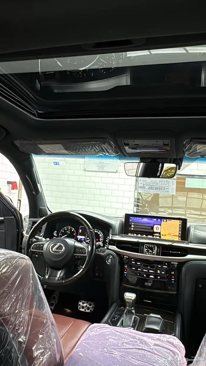 للبيع لكزس LX570S سعودي بودي بلد 21