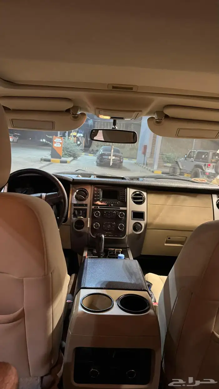 فورد اكسبديشن 2016 10