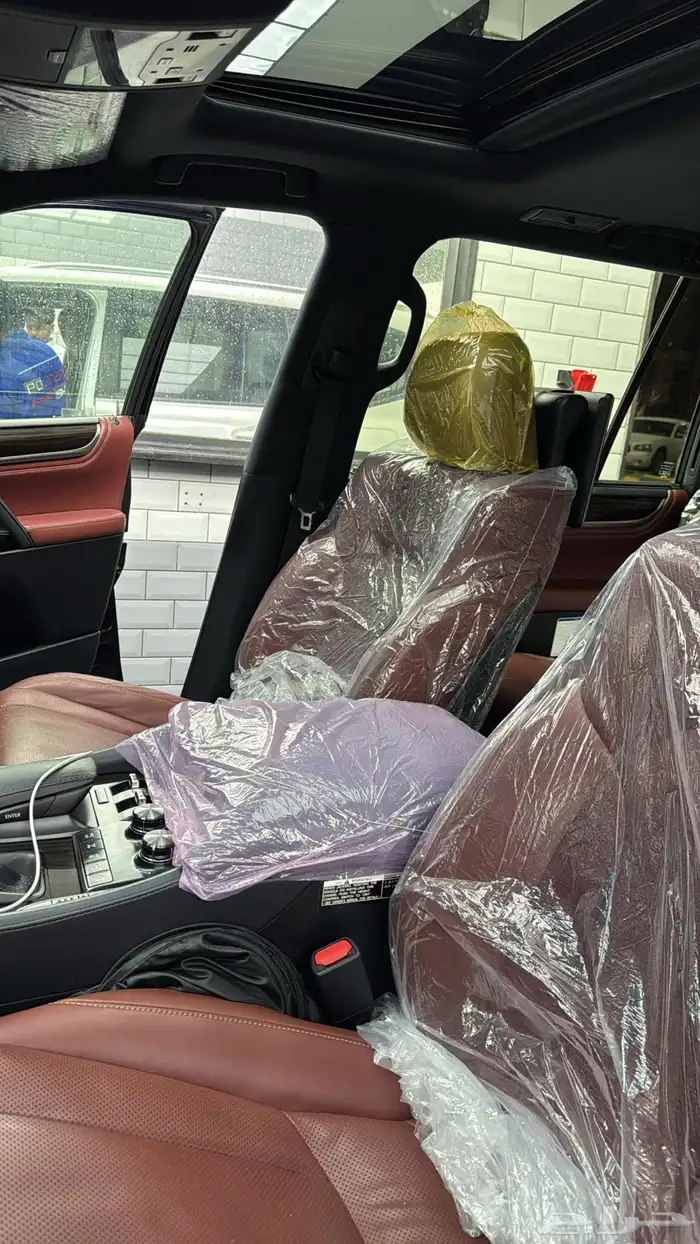 للبيع لكزس LX570S سعودي بودي بلد 15