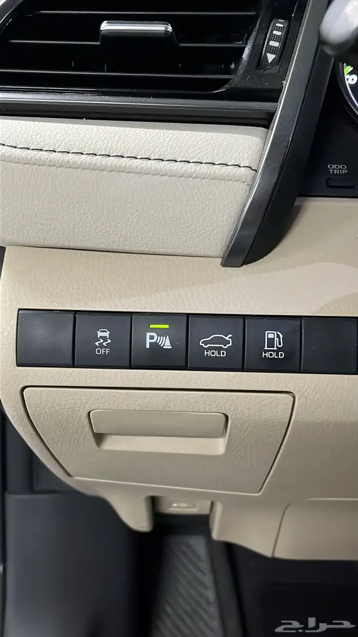 كامري LE 2023 هايبرد 12