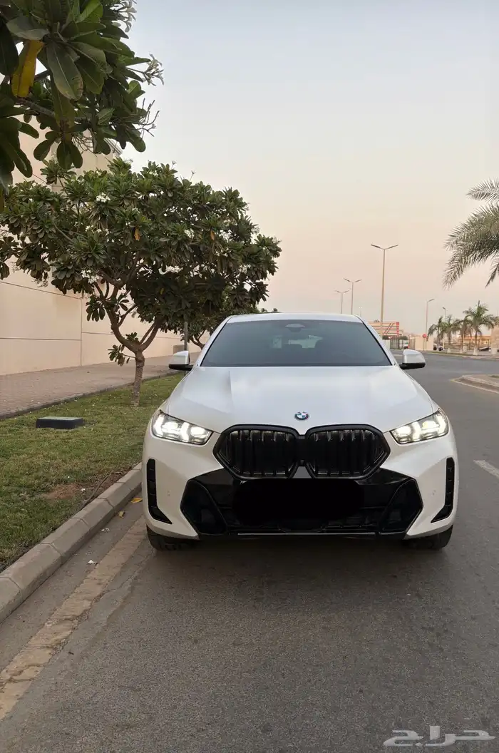 بي ام دبليو اكس 6 2024 4