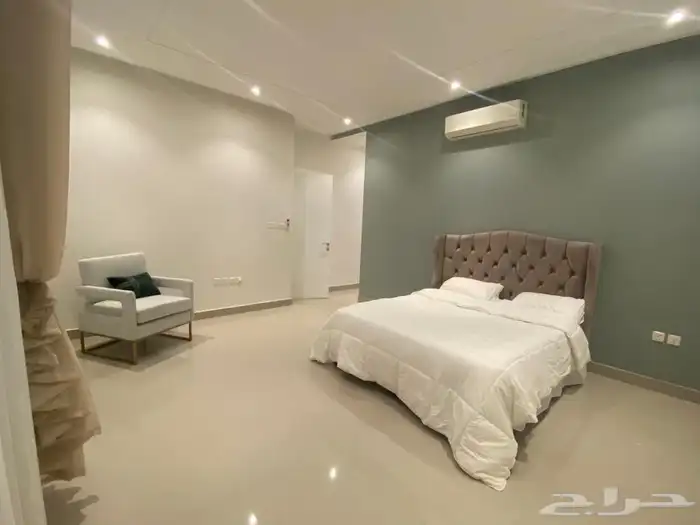 اثاث للبيع كنب سرير طاولة تلفزيون فرن 4