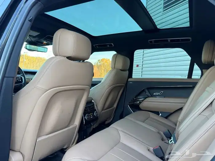 رنج روفر سبورت 2024 فل كامل بسعر مميز بحالة الجديد 9