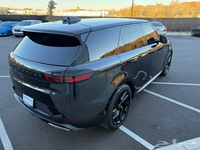 رنج روفر سبورت 2024 فل كامل بسعر مميز بحالة الجديد 3