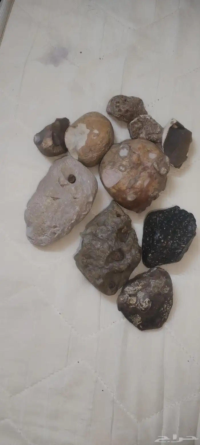 أحجار للبيع 0