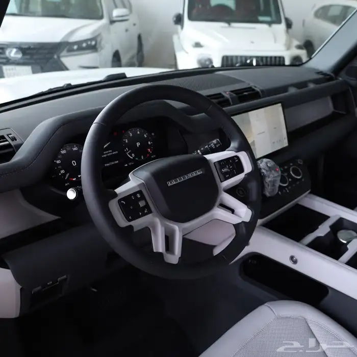 لاندروفر دفندر S110 موديل 2025 4