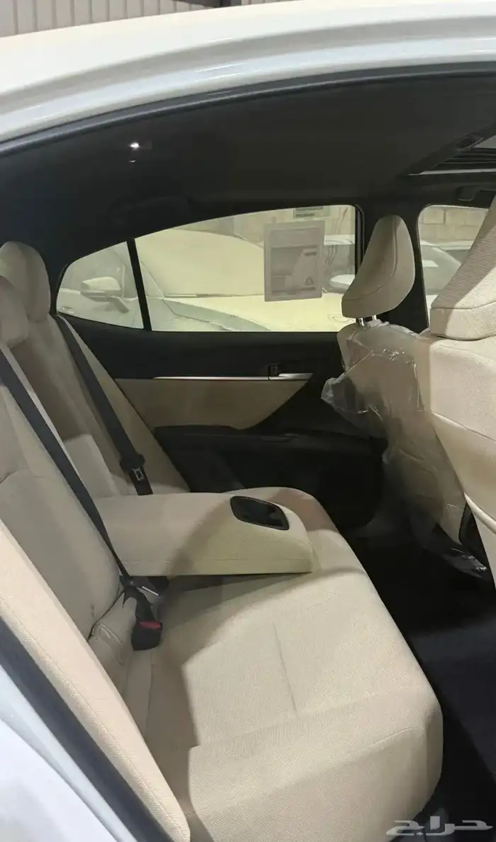 تويوتا كامري LE 2025 نص فل 9