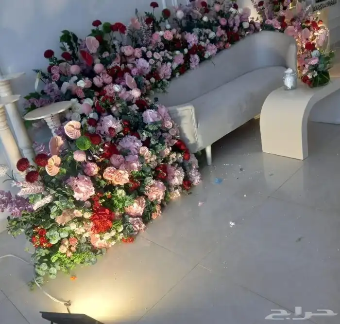 تأجير كوشات مداخل مرايات عقود ورد منسقين كراسي طاولات زل 8