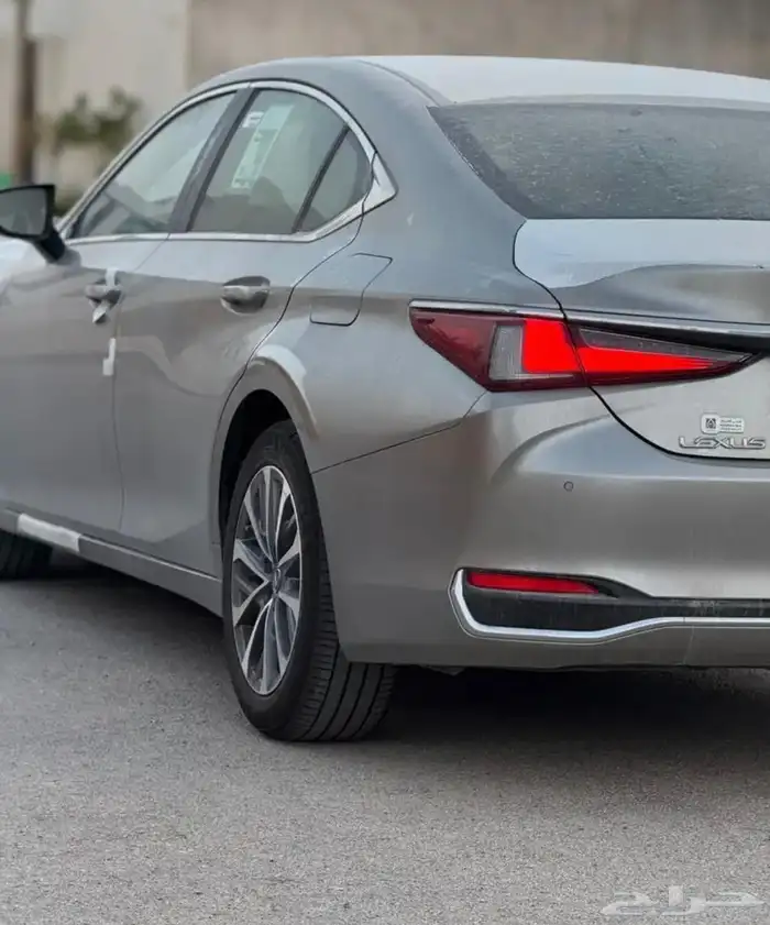 لكزس es 250 2024 ممشى 2000 km 0
