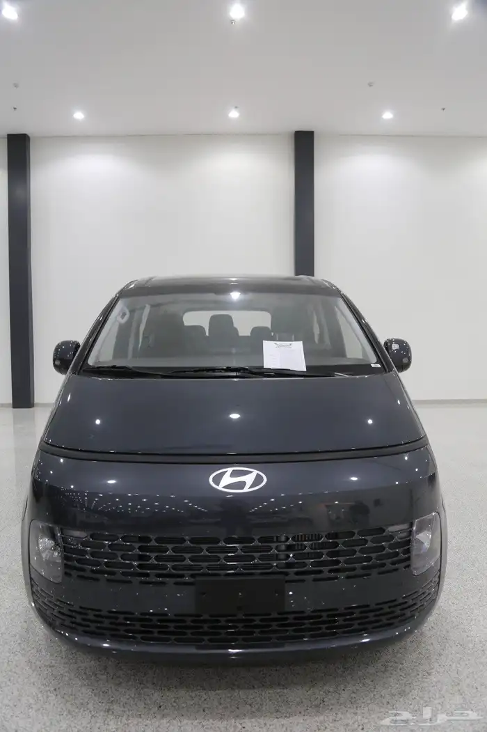 هيونداي ستاريا 2025 ديزل   9 ركاب بسعر 123050 بالضريبة 0