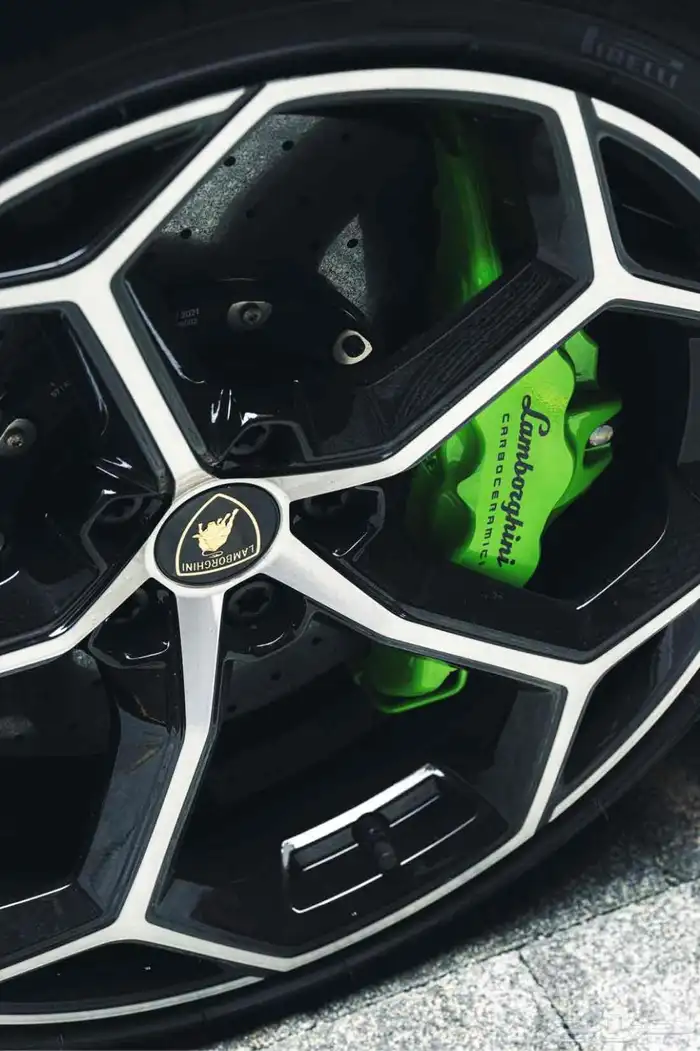 للاستيرادمن كوريا  لامبورغيني هوراكان 2021 9