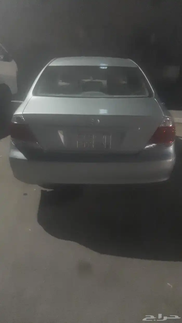 تويوتا كامري موديل 2004 للبيع منفوضه ومفحوصه 9000 ريال 1