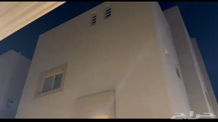 فيلا للايجار ب40 الف دفعة وحدة بالمعالي شرق الرياض 2